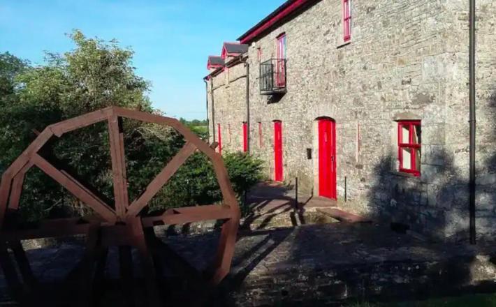 The Old Mill, Kilcorkey, Bellanagare, Castlerea, County Roscommon - West Of Ireland -House 1 Villa Buitenkant foto